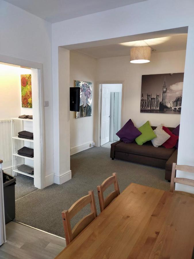 Entire Floor 2 Bedrooms On Westcliff Борнмут Екстер'єр фото